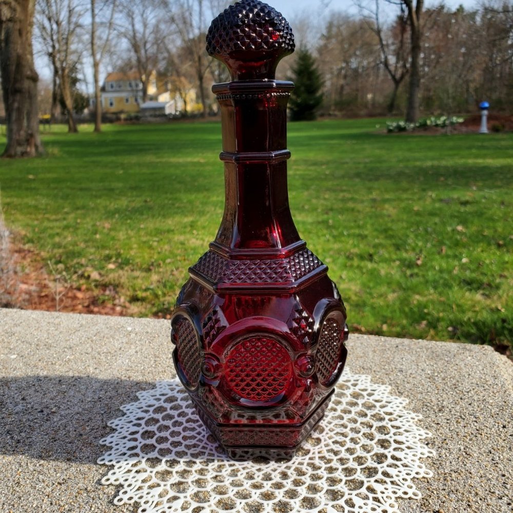 AVON 1876 CAPE COD COLLECTION Decanter